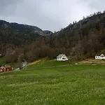 Ferienhaus Fossane Gard, Autentiske Gardshus Pa Sauegard