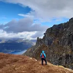 Fossane Gard, Autentiske Gardshus Pa Sauegard Hjelmeland