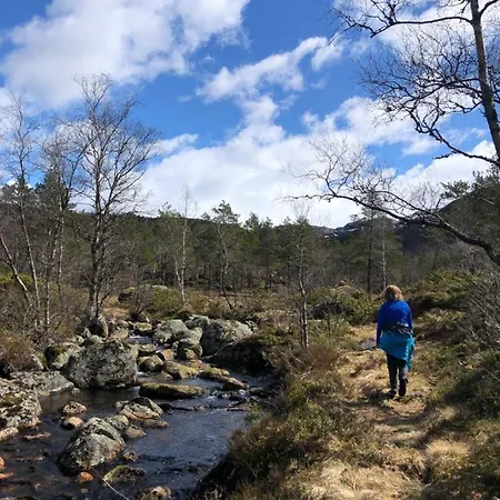 Сasa de vacaciones Fossane Gard, Autentiske Gardshus Pa Sauegard