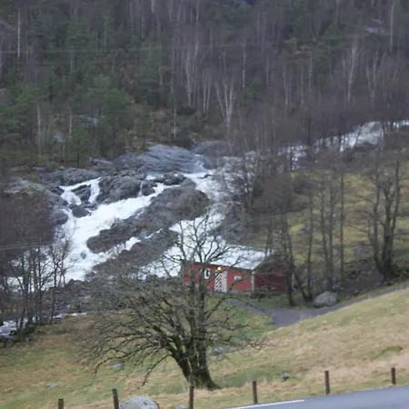 Сasa de vacaciones Fossane Gard, Autentiske Gardshus Pa Sauegard Hjelmeland