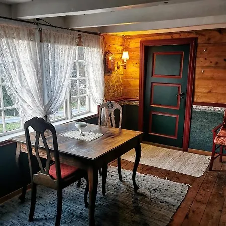 Сasa de vacaciones Fossane Gard, Autentiske Gardshus Pa Sauegard *