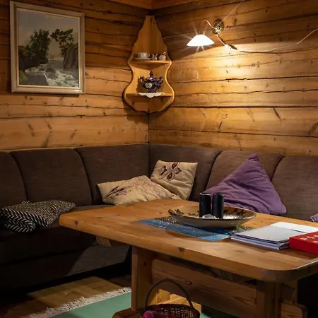 Fossane Gard, Autentiske Gardshus Pa Sauegard