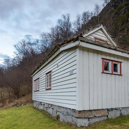 Fossane Gard, Autentiske Gardshus Pa Sauegard * Hjelmeland