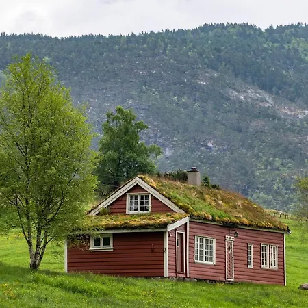 Дом отдыха Fossane Gard, Autentiske Gardshus Pa Sauegard Hjelmeland