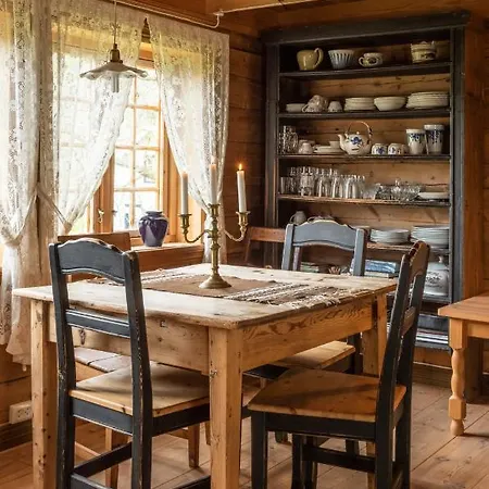 Fossane Gard, Autentiske Gardshus Pa Sauegard Сasa de vacaciones