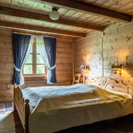 Fossane Gard, Autentiske Gardshus Pa Sauegard *