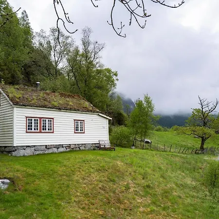 Fossane Gard, Autentiske Gardshus Pa Sauegard