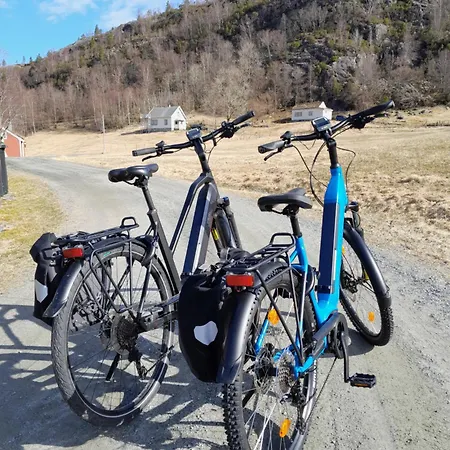 Сasa de vacaciones Fossane Gard, Autentiske Gardshus Pa Sauegard