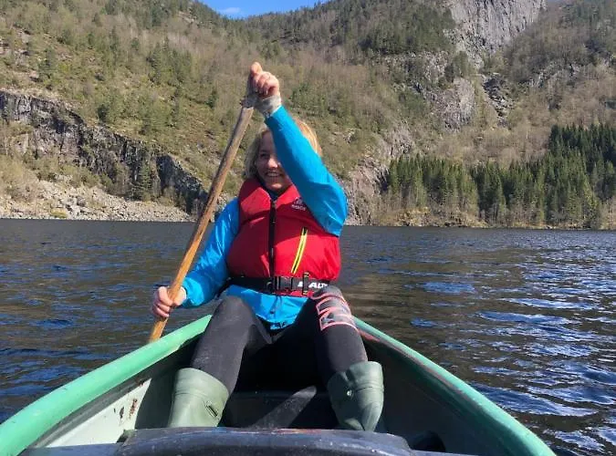 Fossane Gard, Autentiske Gardshus Pa Sauegard * Hjelmeland