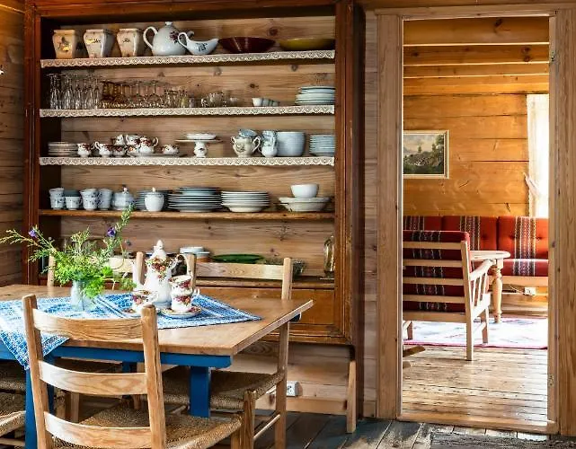 Fossane Gard, Autentiske Gardshus Pa Sauegard Hjelmeland