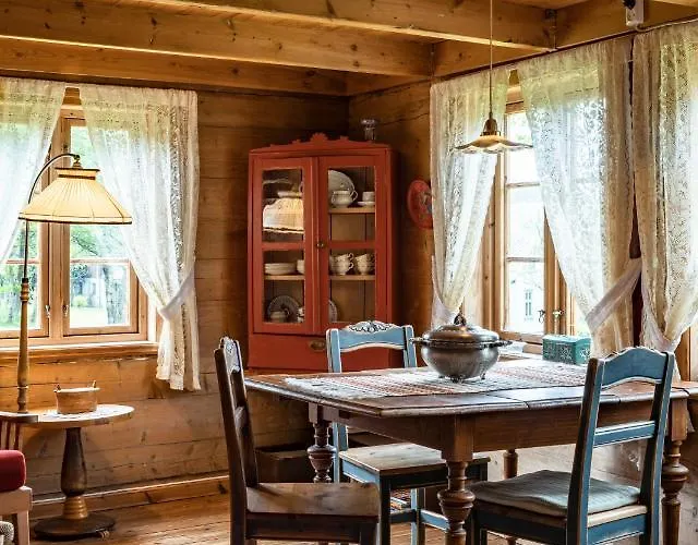 Fossane Gard, Autentiske Gardshus Pa Sauegard Дом отдыха *