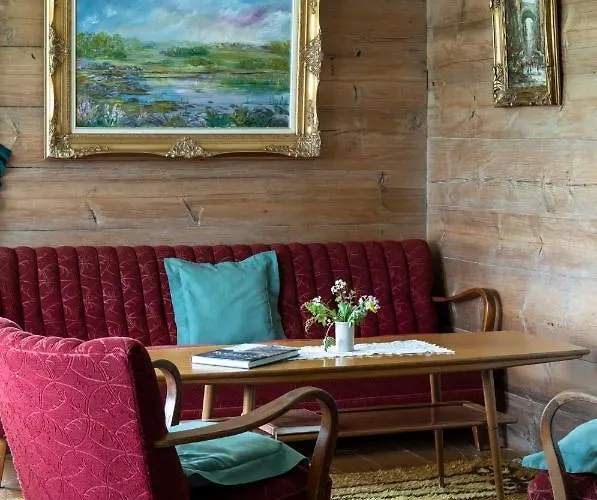 Fossane Gard, Autentiske Gardshus Pa Sauegard Hjelmeland